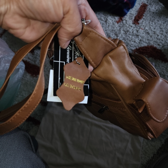 Purse - Picture 4 of 7